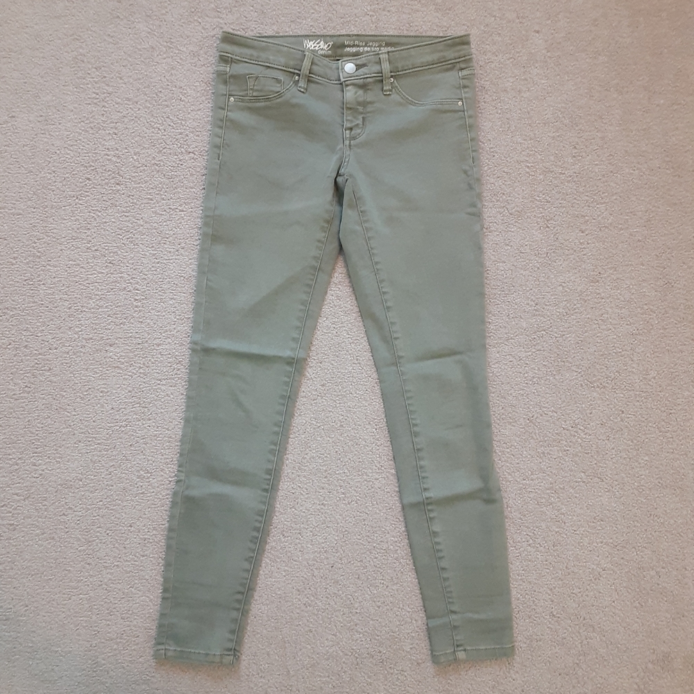 Mossimo Mid-Rise Jegging - Army Green